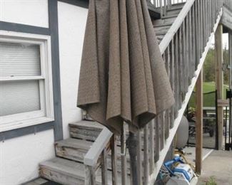 OUTDOOR UMBRELLA