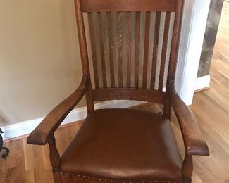Very nice (solid) rocking chair w/leather seat
