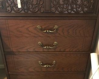‘70’s bassett chest of drawers 