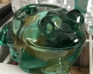 Frog decor
