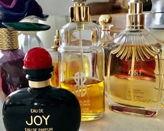 Parfums, colognes & eau de toilettes
