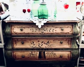 Chest of drawers / buffet piece