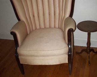 antique fan back chair in great condition 