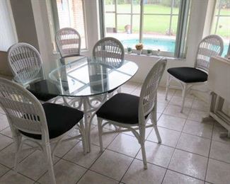 White Wicker Glass Top Kitchen Table Set w/6 Chairs