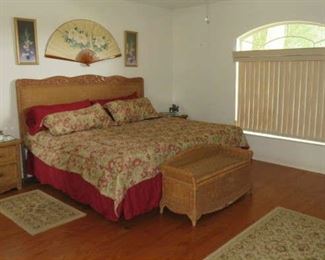 King Size Wicker Wood Bedroom Suite