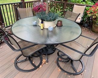 109. Brown Jordon 61" Round Tempered Glass Top Table w/ 5 Arm Chairs w/ Mesh Seats