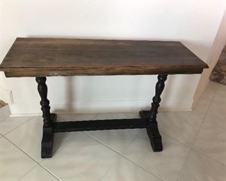 PERFECT SIZE HALL /SOFA/ENTRY TABLE 
46”L x 16” D x 29”H
