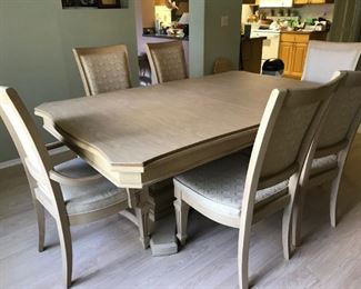 Stanley Dining Room Table with 2 20" Leaves and Custom Table Pads