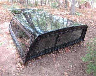 Leer fiberglass top. Fits 6ft bed. Was made for a 2004-2006 Toyota Tundra. Available for pre-sale.