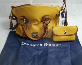 DOONEY & BOURKE LADIES HAND BAG WITH CHANGE PURSE