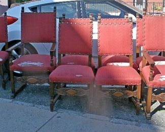 SET OF 8 CARVED DINING CHAIRS (STRONG)