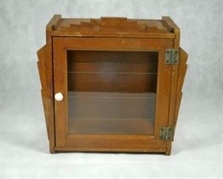 VINTAGE DISPLAY CASE