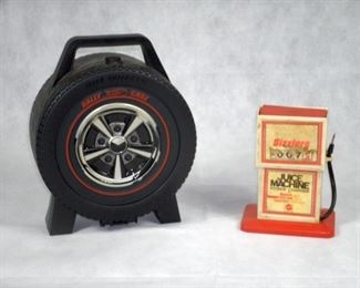 HOTWHEEL RALLY CAR CASE & SIZZLERS JUICE MACHINE