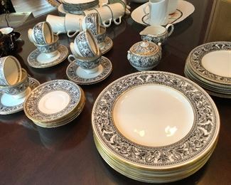 Vintage Wedgwood Bone China FLORENTINE BLACK DRAGONS  Dinner Set W4312.  Service for 8 -- holy wow impress your friends