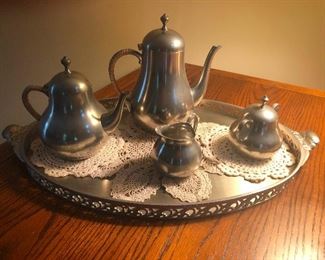 small teapot family