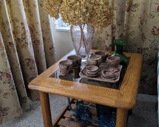 Oak end table with glass insert & Mississippi Mud pottery