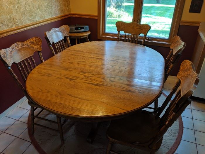 Oak dining set w/6 chairs