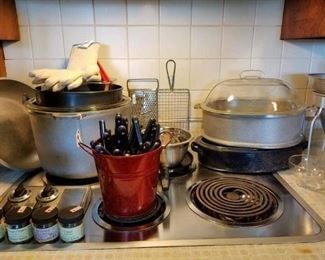 Guardian Ware aluminum roaster, dutch oven and chicken fryer! with lids!!