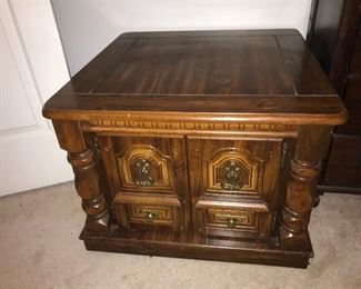 Vintage end table with storage.