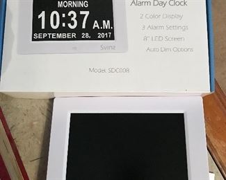 Svinz alarm clock, new in box.
