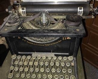 Antique typewriter.