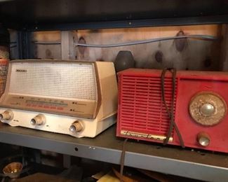Vintage radios, probably don’t work.