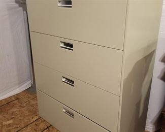 lightweight Lateral 4 drawer File Cabinet - Like New