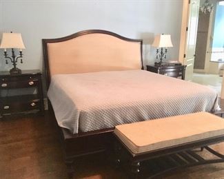  King size bed & mattress/boxspring 
