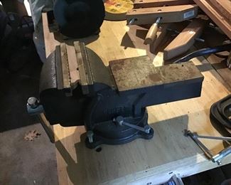 Betsy Bench Vise