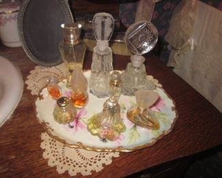 Vanity Sets
Vintage Perfume Bottles