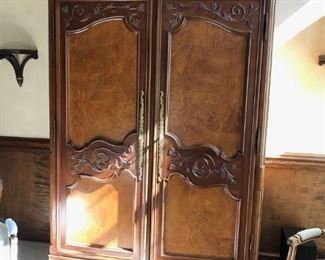 ORNATE FRENCH ARMOIRE