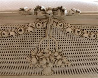 DETAIL OF ANTIQUE WICKER BED