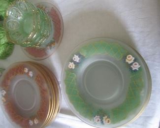 FROSTED GLASS LUNCHEON PLATES 