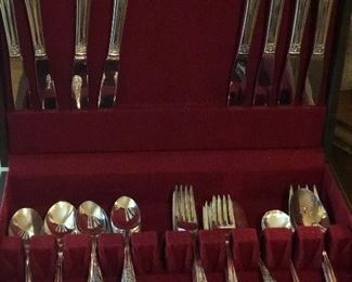 8 place settings of Wm Rogers silver plated flatware