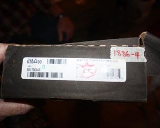 New in the box- Thompson Center Venture Compact Bolt Action detachable magazine .243 Winchester-20" barrel,-never fired