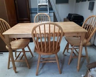 Maple Dining Table and Windsor Back Chairs Set