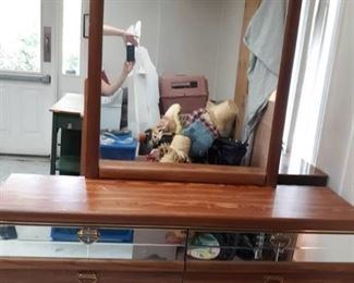 Composite Mirrored Dresser w/ Mirror Front Drawers