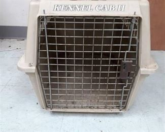 Medium Size Pet Kennel / Carrier
