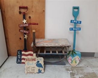 Painted Shovels Décor and Painted Table