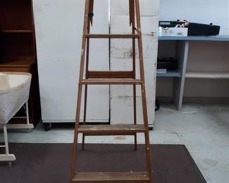 Keller Wood Step Ladder