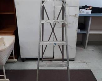Underwriters Labs Tall Metal Step Ladder