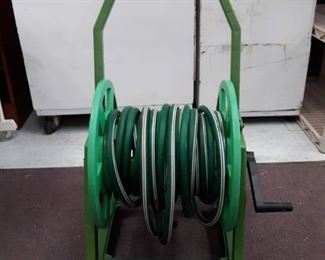 Plastic Rolling Hose Reel Cart w/ hose