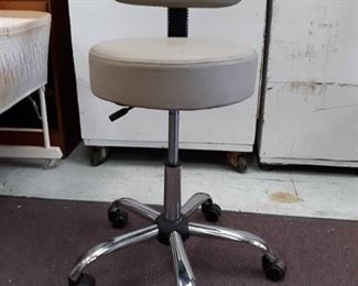Adjustable Vinyl Covered Rolling Task Chair
