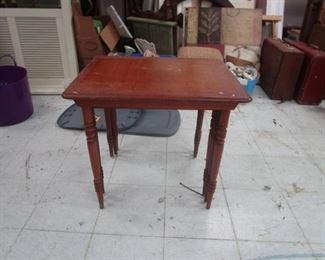 Set of 3 Wood Nesting Tables