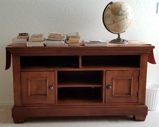 Cabinet console great for office or dining or hallway area.