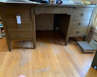 #17 old wood desk w 5 drawers 60 x36x31 $65.00
