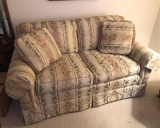 Loveseat (matching couch - pic to follow)