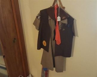 Brownie - Girl scout uniform from 70s