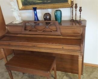 Wurlitzer piano in great condition - ready to play (buyer must move it!)