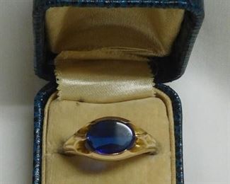 10 k Sapphire Ring